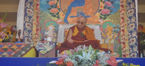 Đức Dalai Lama thuyết giảng nhân ngày đại lễ Lạc Thành chùa Điều Ngự