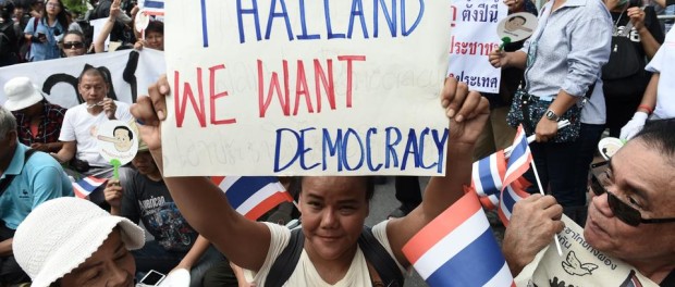 Biểu tình Thái Lan: Sự trỗi dậy của thế hệ dám tranh đấu cho dân chủ