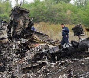 Trung Cộng ngần ngại không lên án Nga về vụ MH17 bị bắn rơi