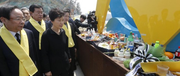 Chìm phà Sewol: Cảnh sát Nam Hàn giải tán thô bạo gia đình nạn nhân