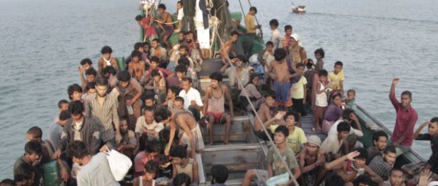 Tàu Phoenix phát động sứ mạng giải cứu thuyền nhân Rohingya
