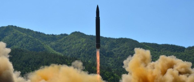 Trump và lá bài Trung quốc trước hỏa tiễn tầm xa ICBM của Bắc Hàn – Bác Sĩ Mã Xái